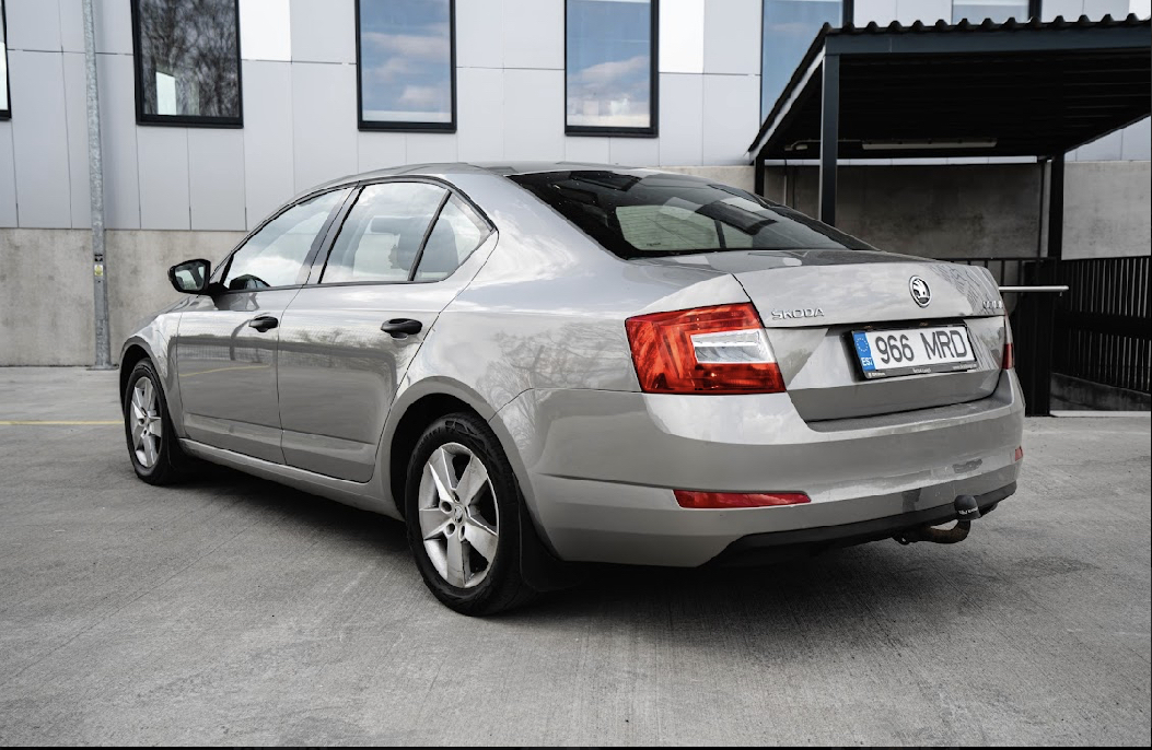 Škoda Octavia 2017, photo 2/10
