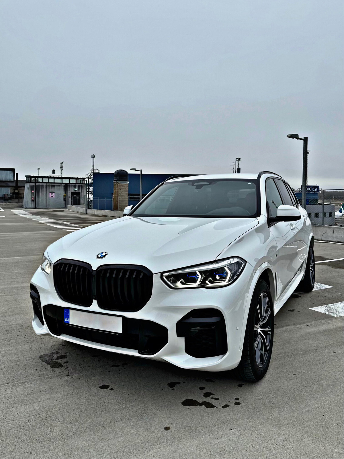 BMW X5 2022, photo 2/9