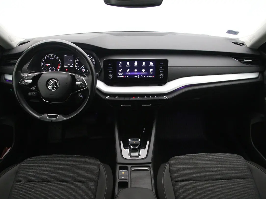 Škoda Octavia 2021, photo 2/37