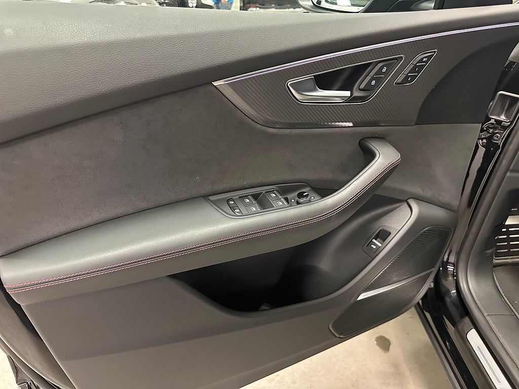 Audi RSQ8 2024, photo 7/29