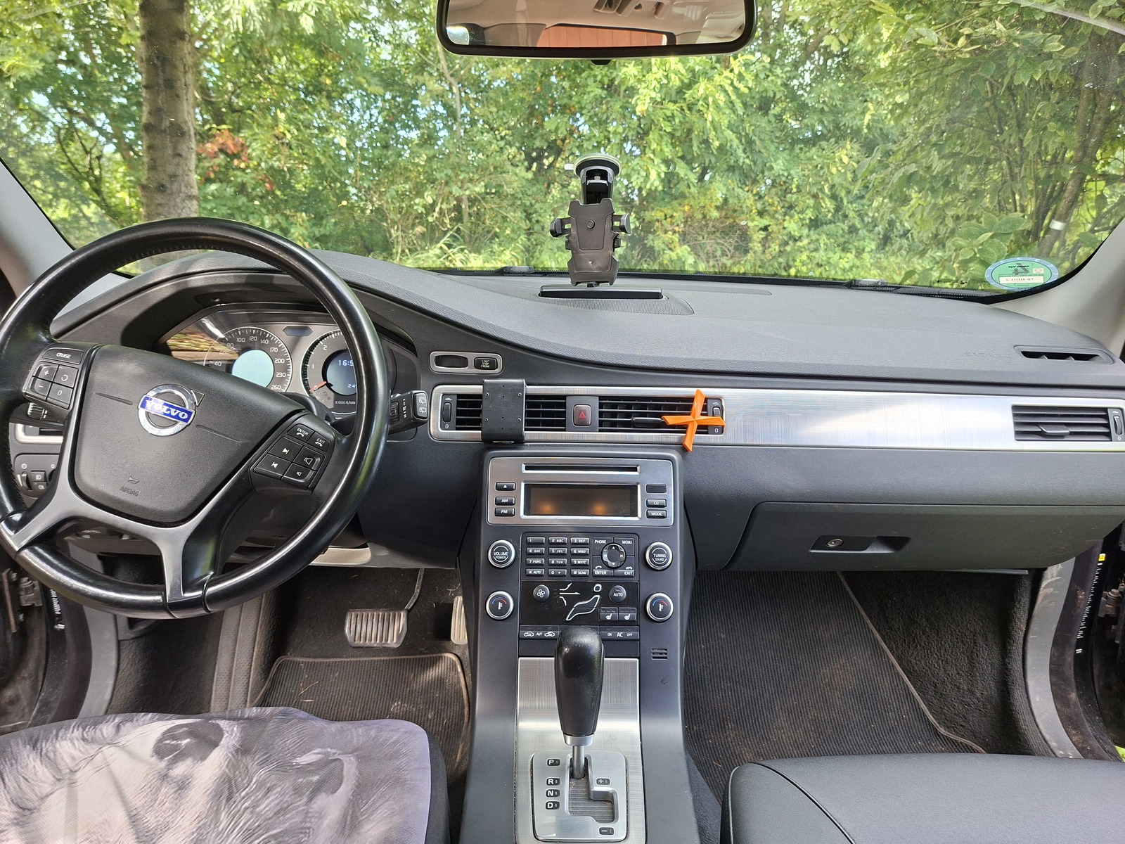 Volvo V70 2009, kuva 7/8