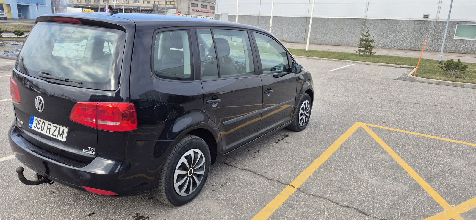 Volkswagen Touran 2014, photo 4/10