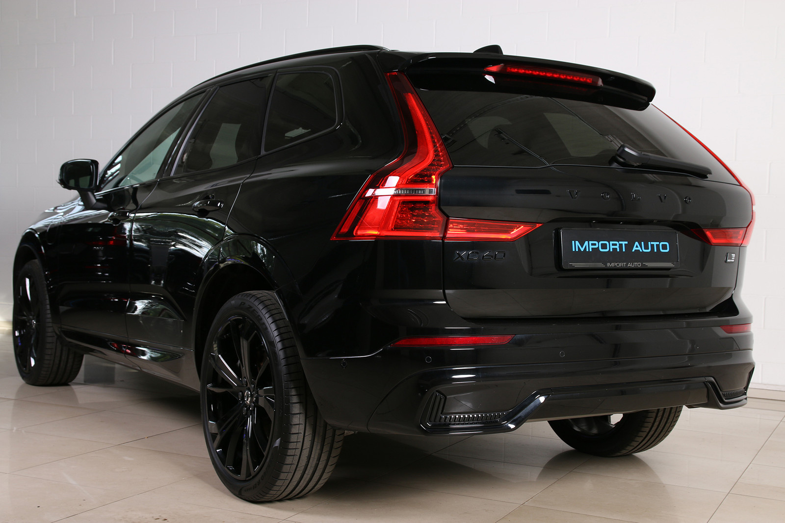 Volvo XC60 2024, photo 4/10