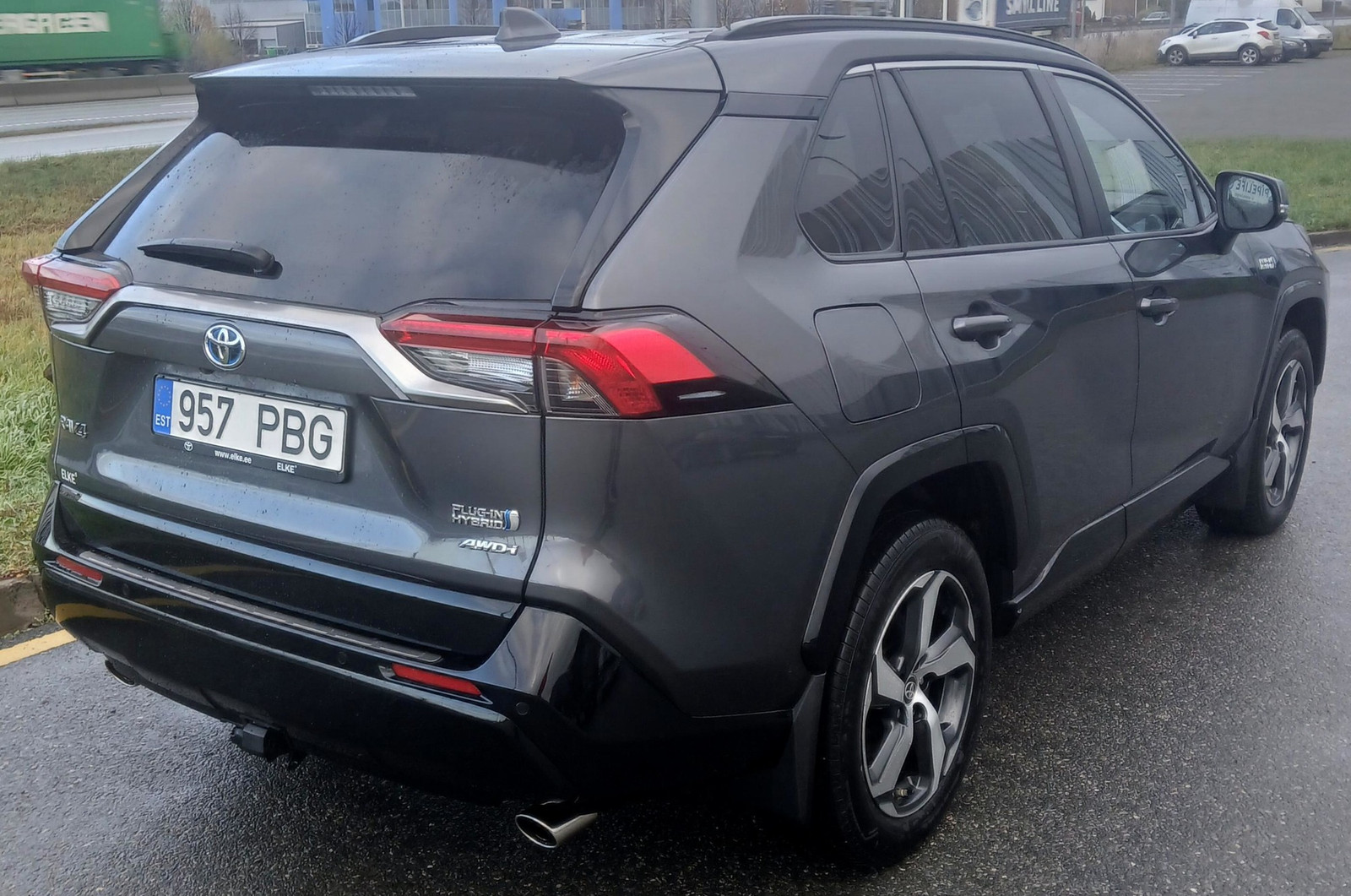 Toyota RAV4 2023, photo 3/8