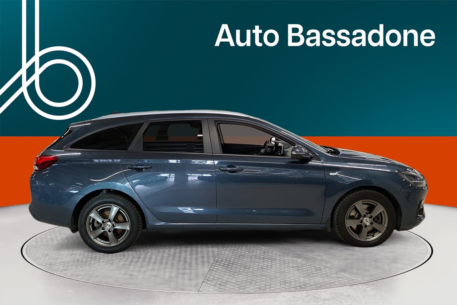 Hyundai i30 2021, photo 6/37