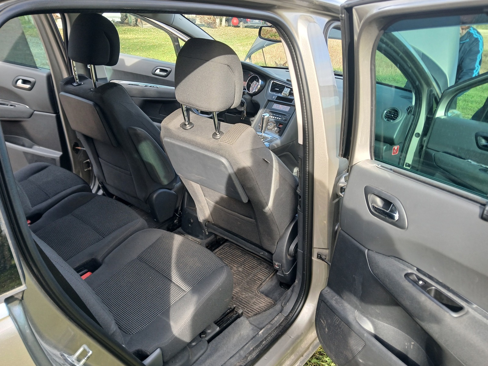 Peugeot 5008 2016, photo 7/8