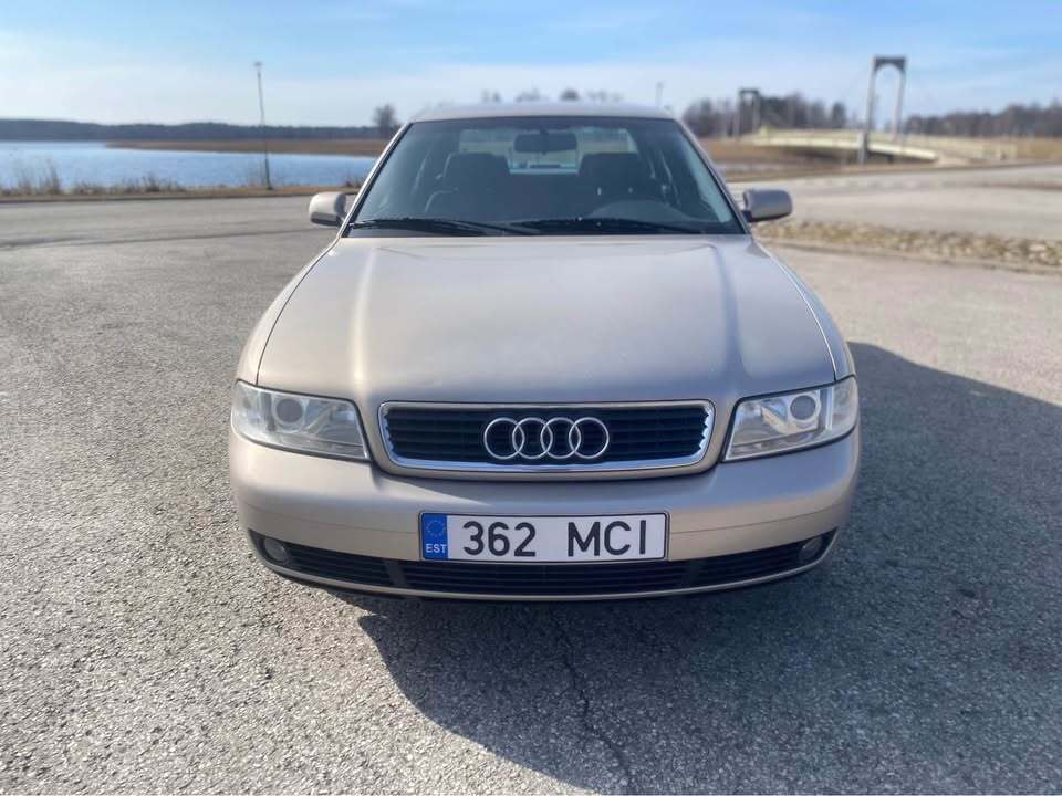 Audi A4 2000, photo 2/10