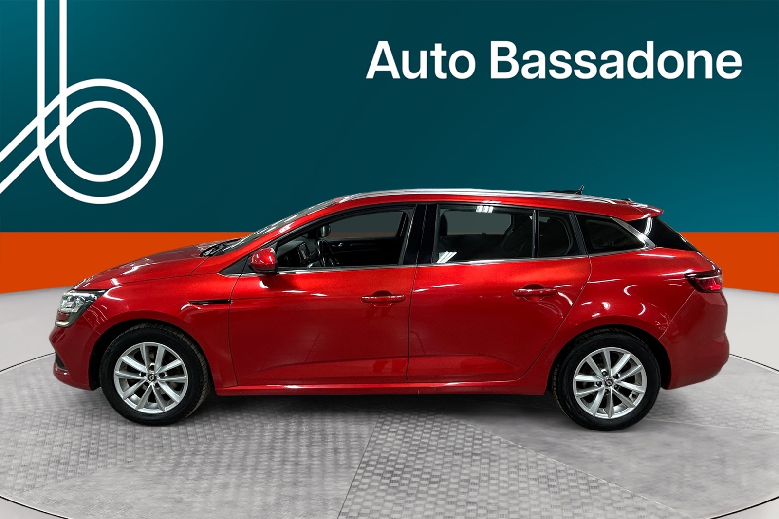 Renault Megane 2019, photo 2/23