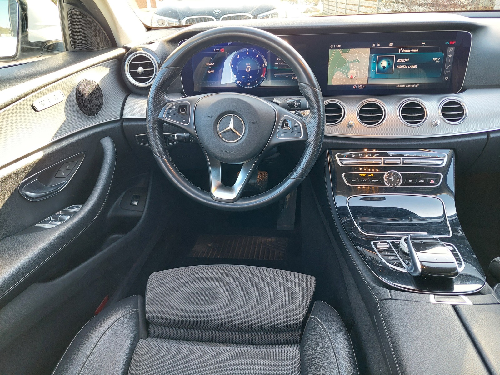 Mercedes-Benz E 220 2017, photo 6/8