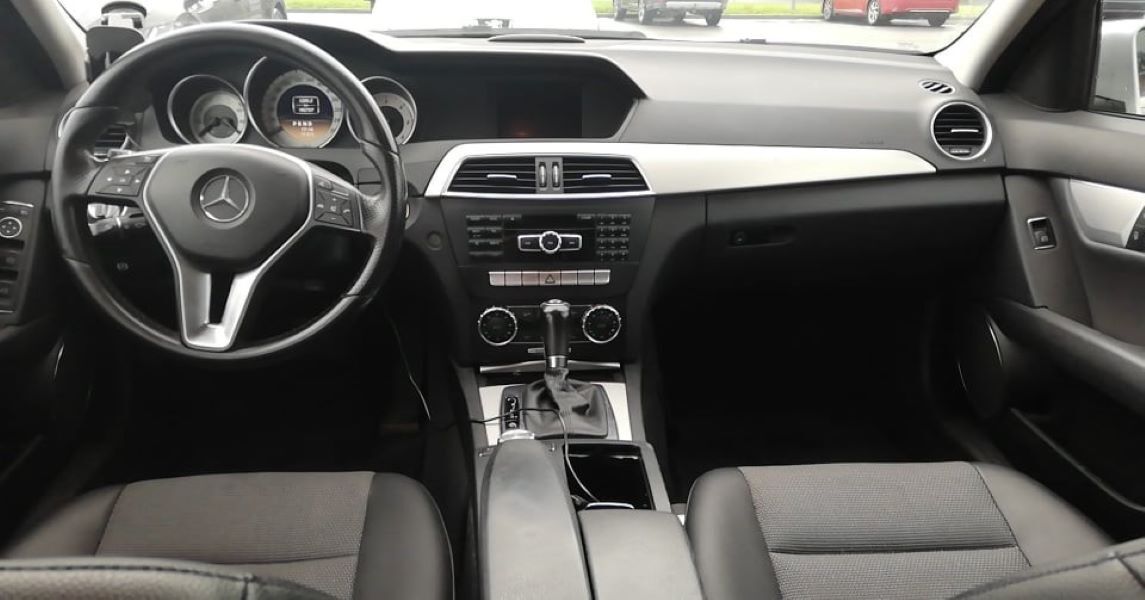 Mercedes-Benz C 220 2011, kuva 6/8