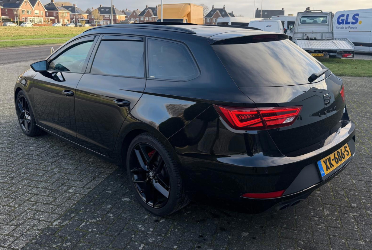 SEAT Leon 2019, photo 4/10
