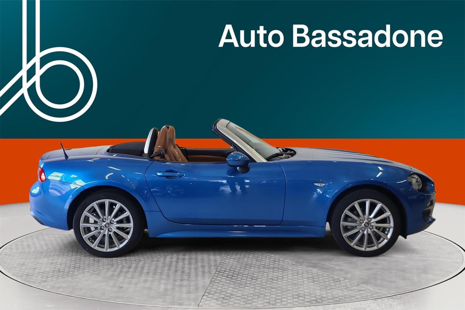 Fiat 124 Spider 2018, kuva 6/10