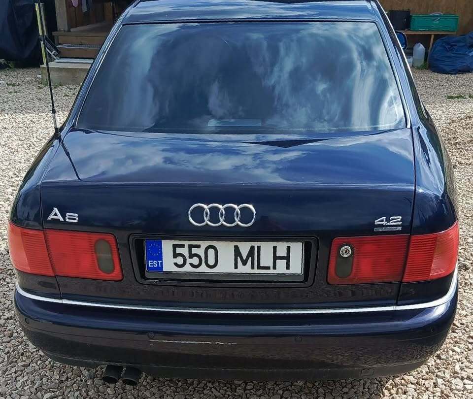 Audi A8 2000, photo 3/10