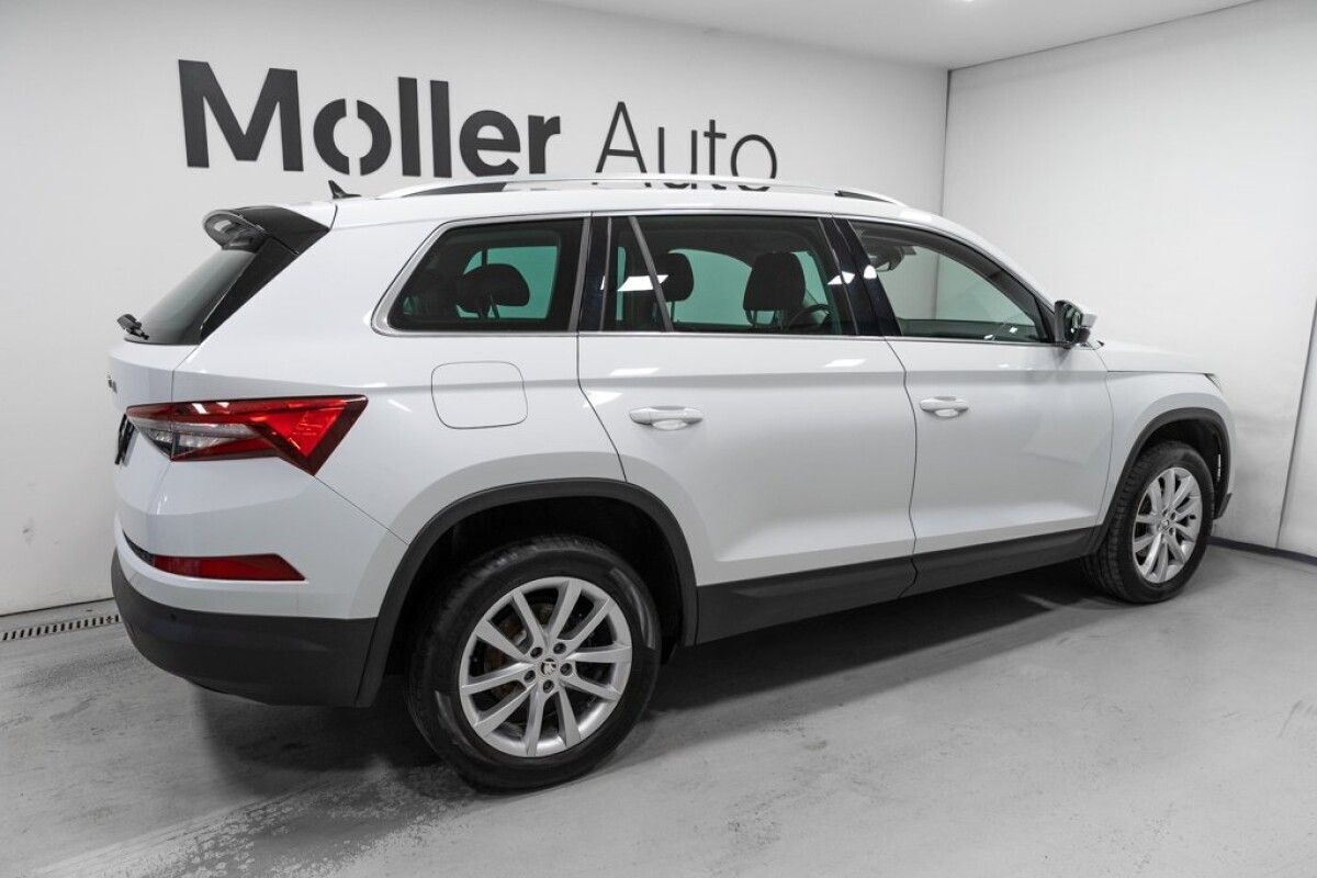 Škoda Kodiaq 2023, photo 4/10