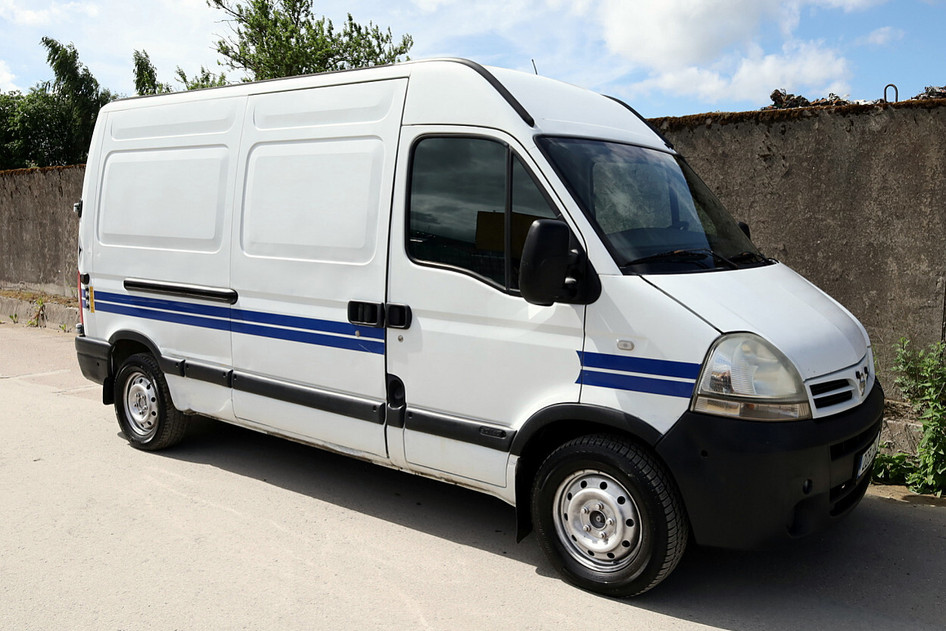 Nissan Interstar, 2006, 3.0, 100 kW, diesel, manual, front-wheel drive