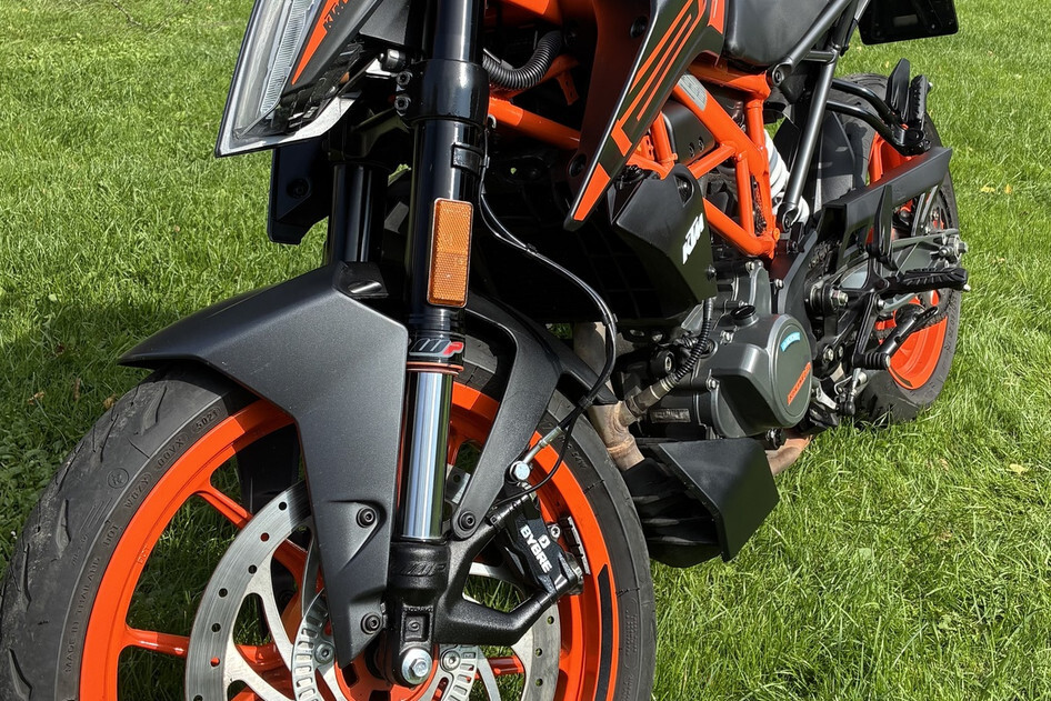 KTM 125 DUKE, 2022, 0.1, 11 kW, bensiin, manuaal, tagavedu