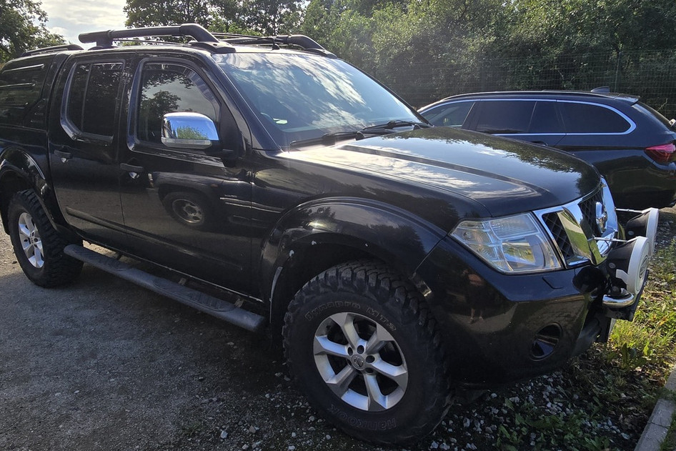 Nissan Navara, 2012, 2.5, 140 kW, diesel, automatic, four-wheel drive