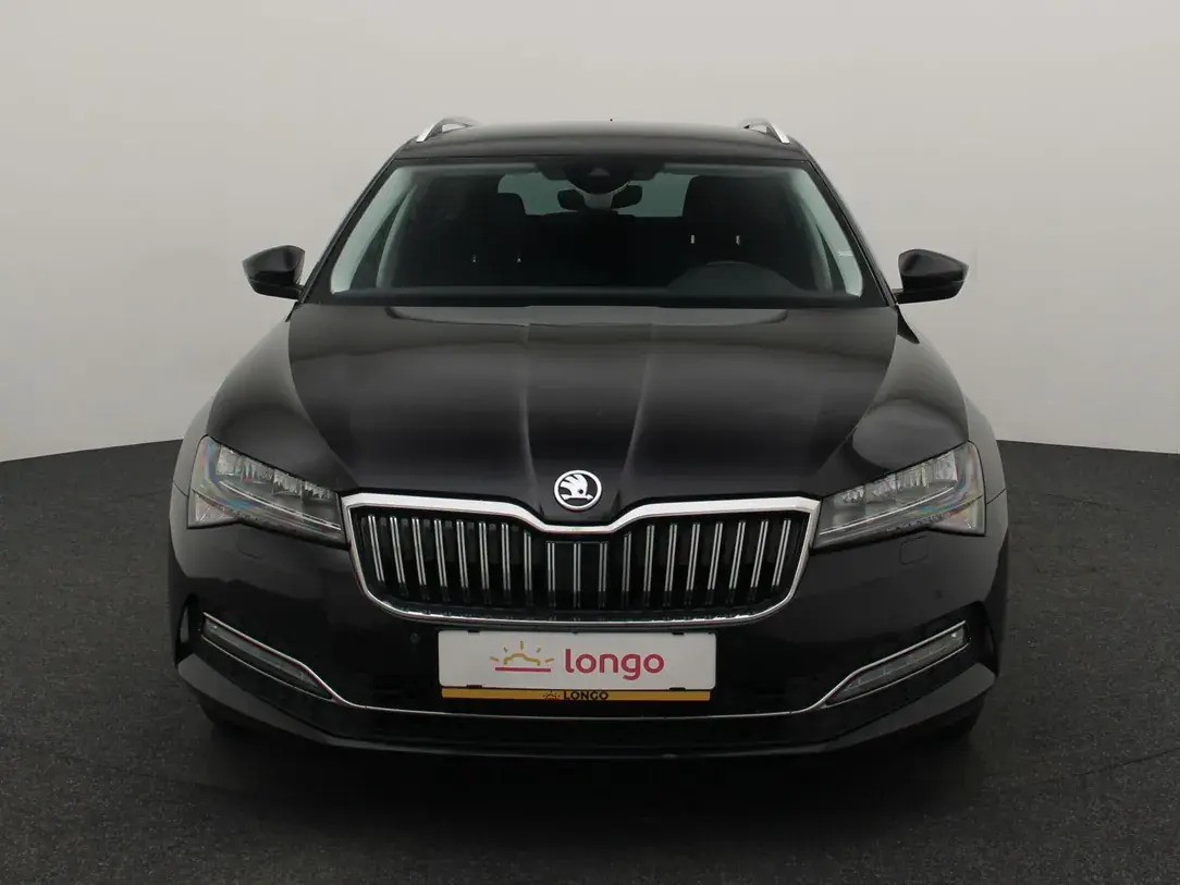 Škoda Superb 2021, photo 3/33