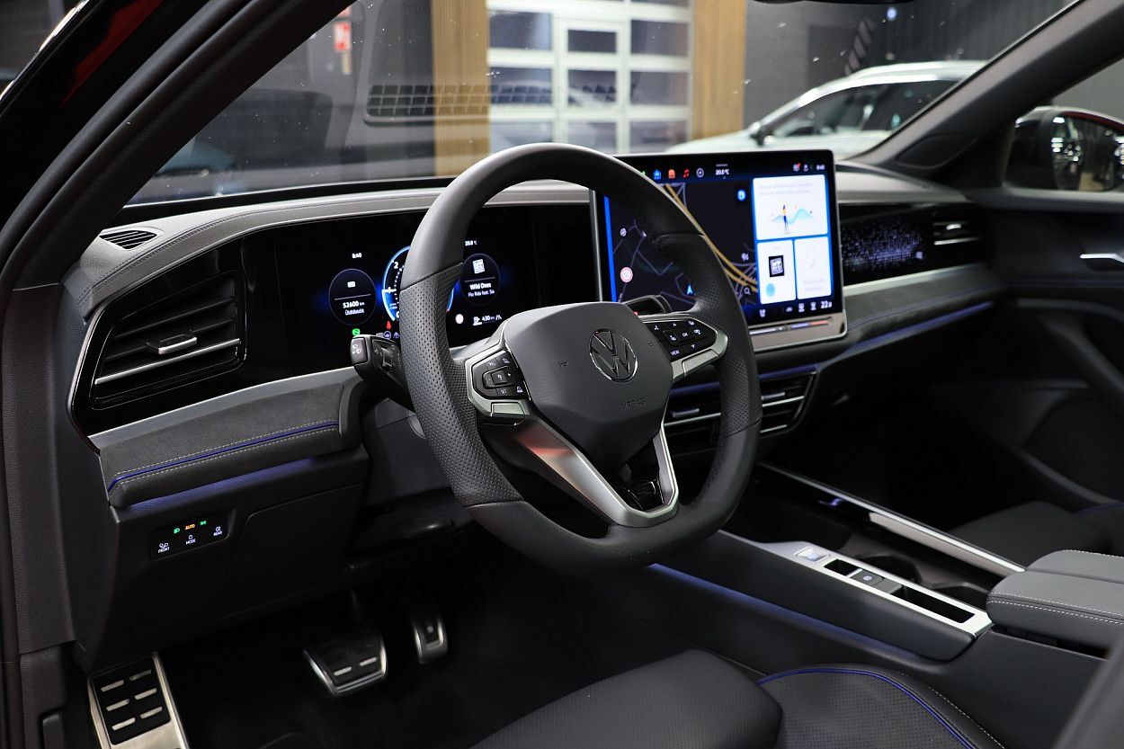 Volkswagen Passat 2025, photo 7/34