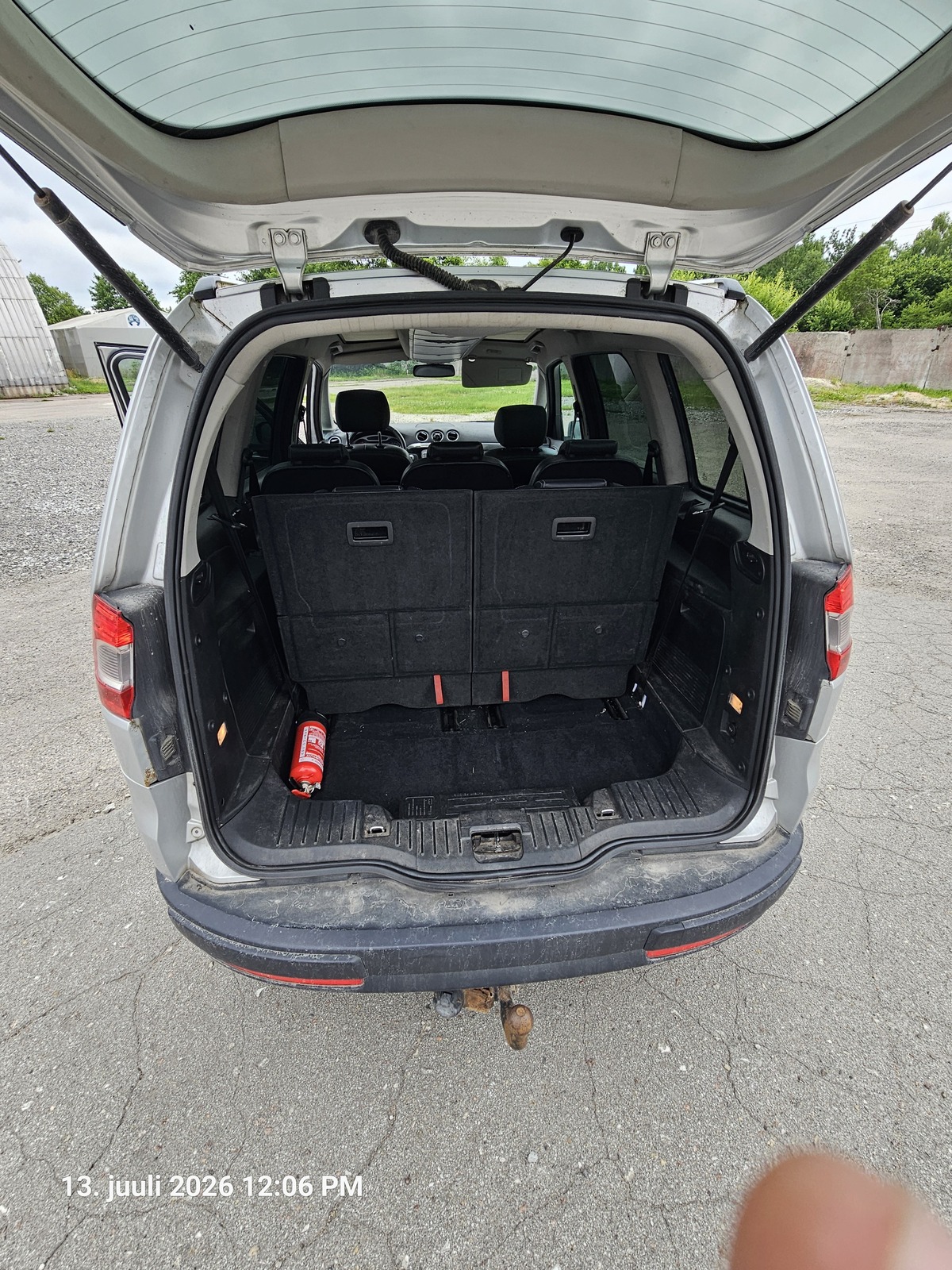 Ford Galaxy 2011, photo 7/12
