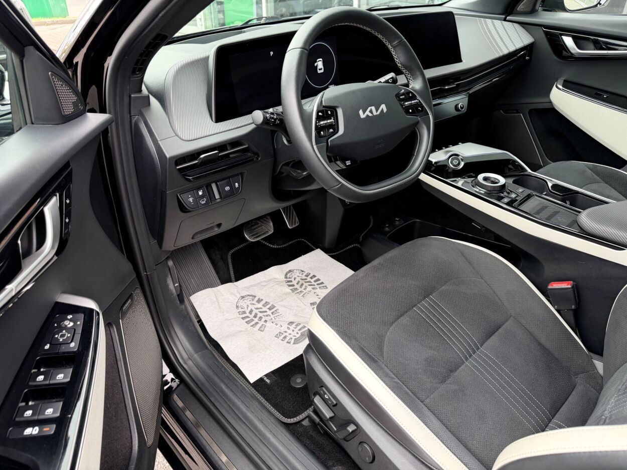 Kia EV6 2023, photo 7/10