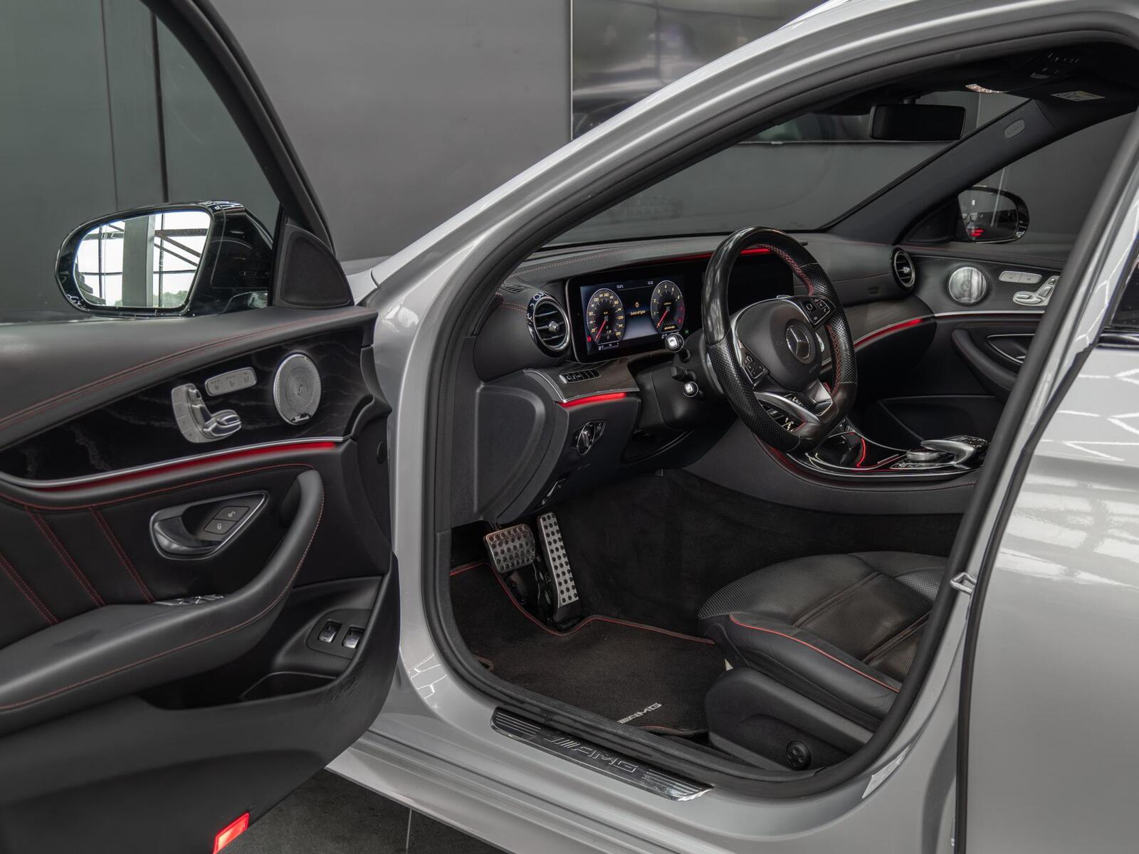 Mercedes-Benz E 43 AMG 2017, kuva 4/10