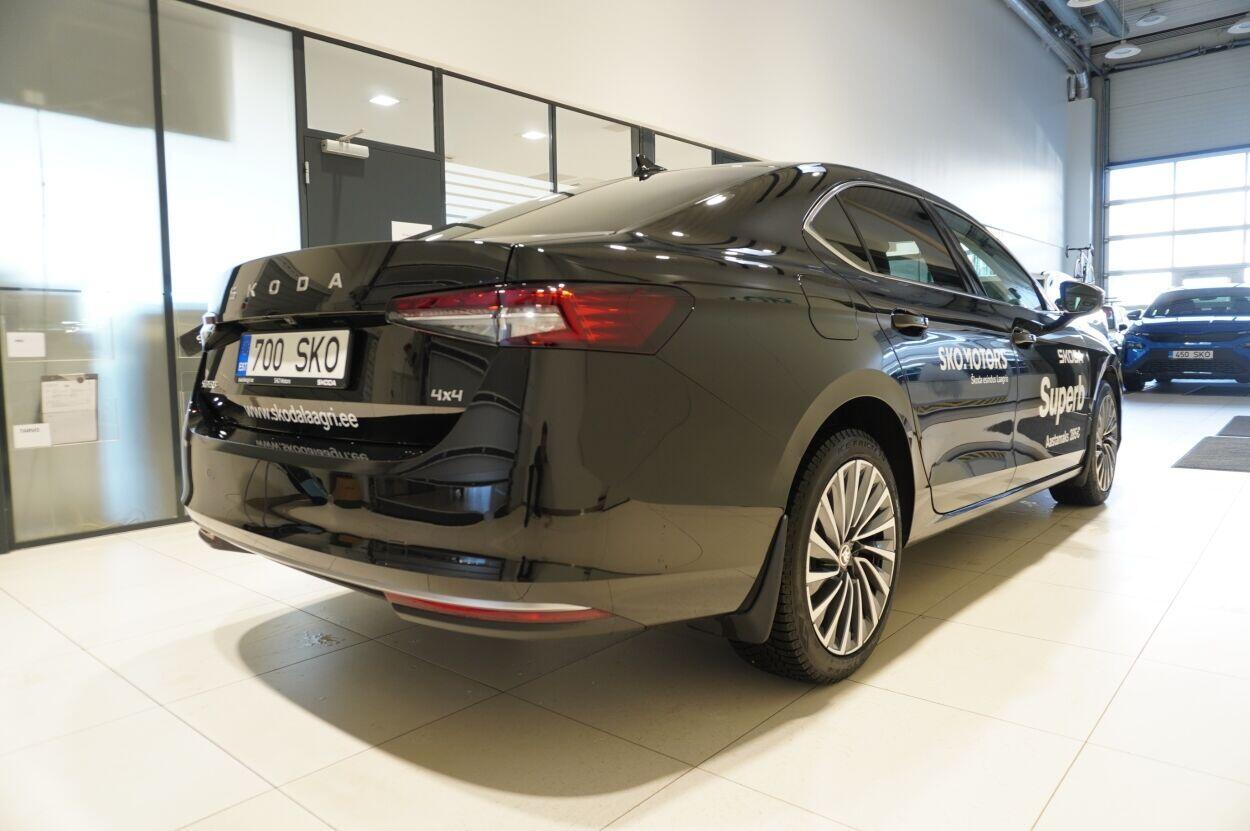Škoda Superb 2025, photo 3/29
