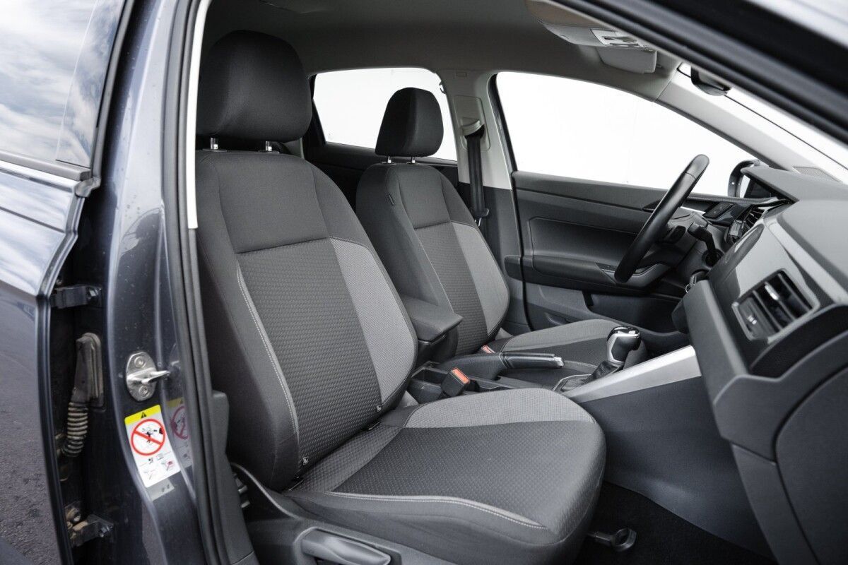 Volkswagen Taigo 2023, photo 6/10