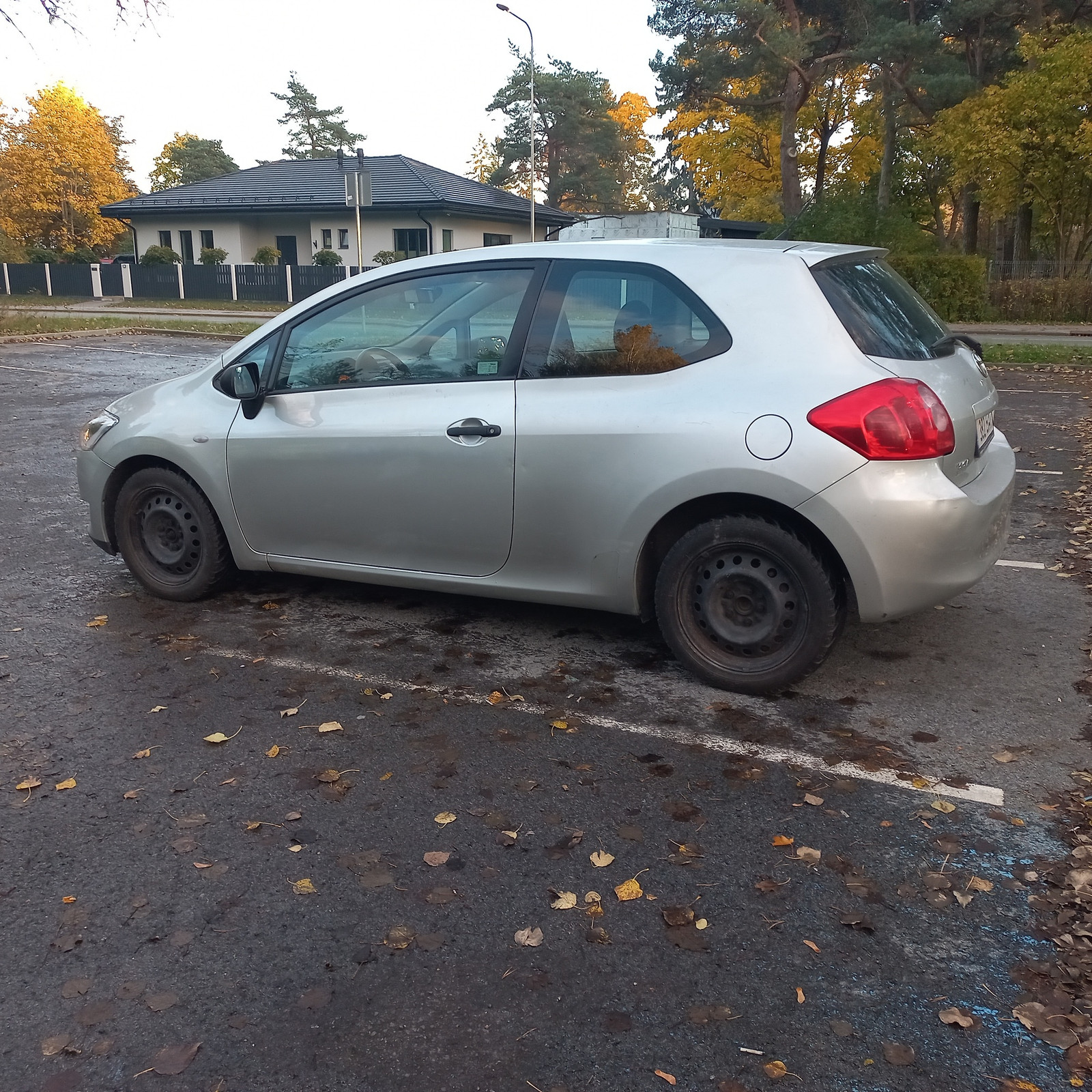 Toyota Auris 2007, photo 3/7