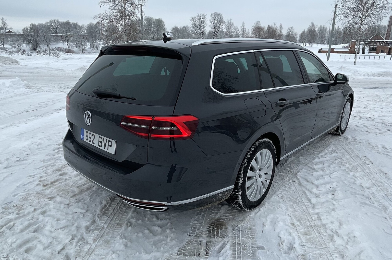 Volkswagen Passat Variant 2015, photo 2/3