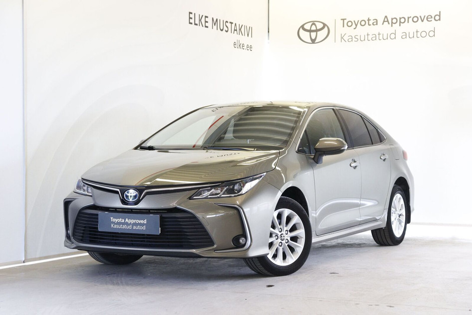 Toyota Corolla, 2022, 1.8, 72 kW, гибрид (бензин/электричество), автомат, передний привод