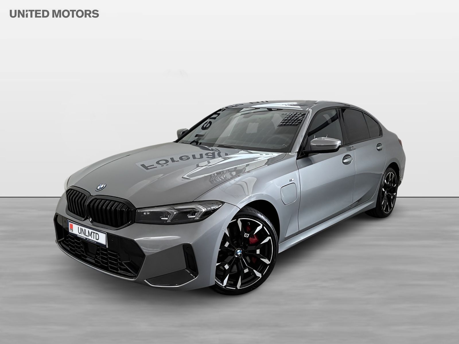 BMW 330