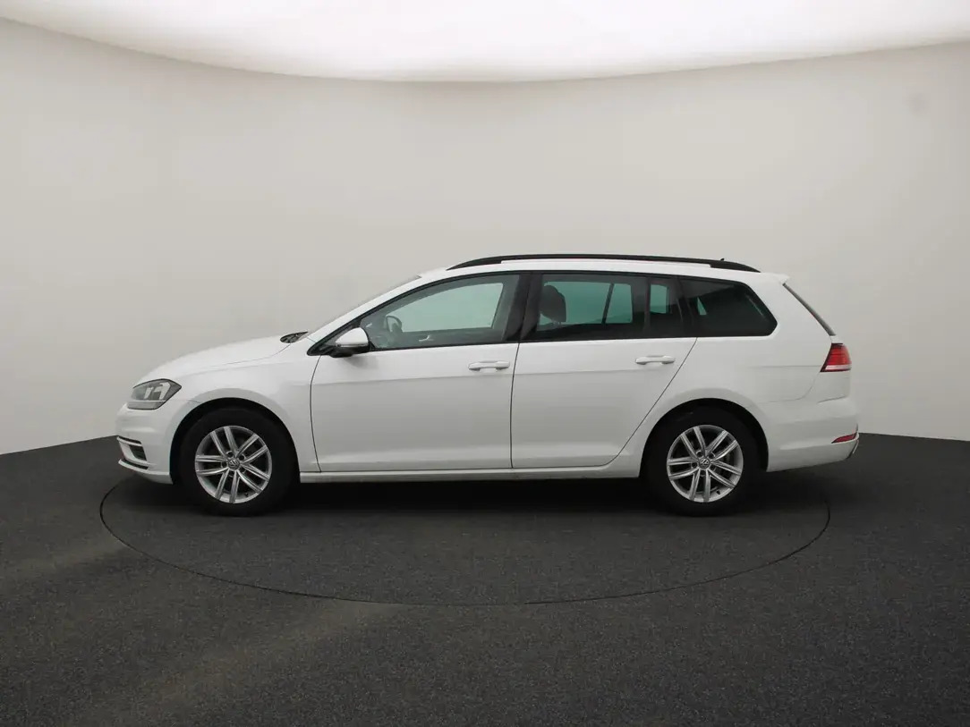 Volkswagen Golf 2020, kuva 6/10