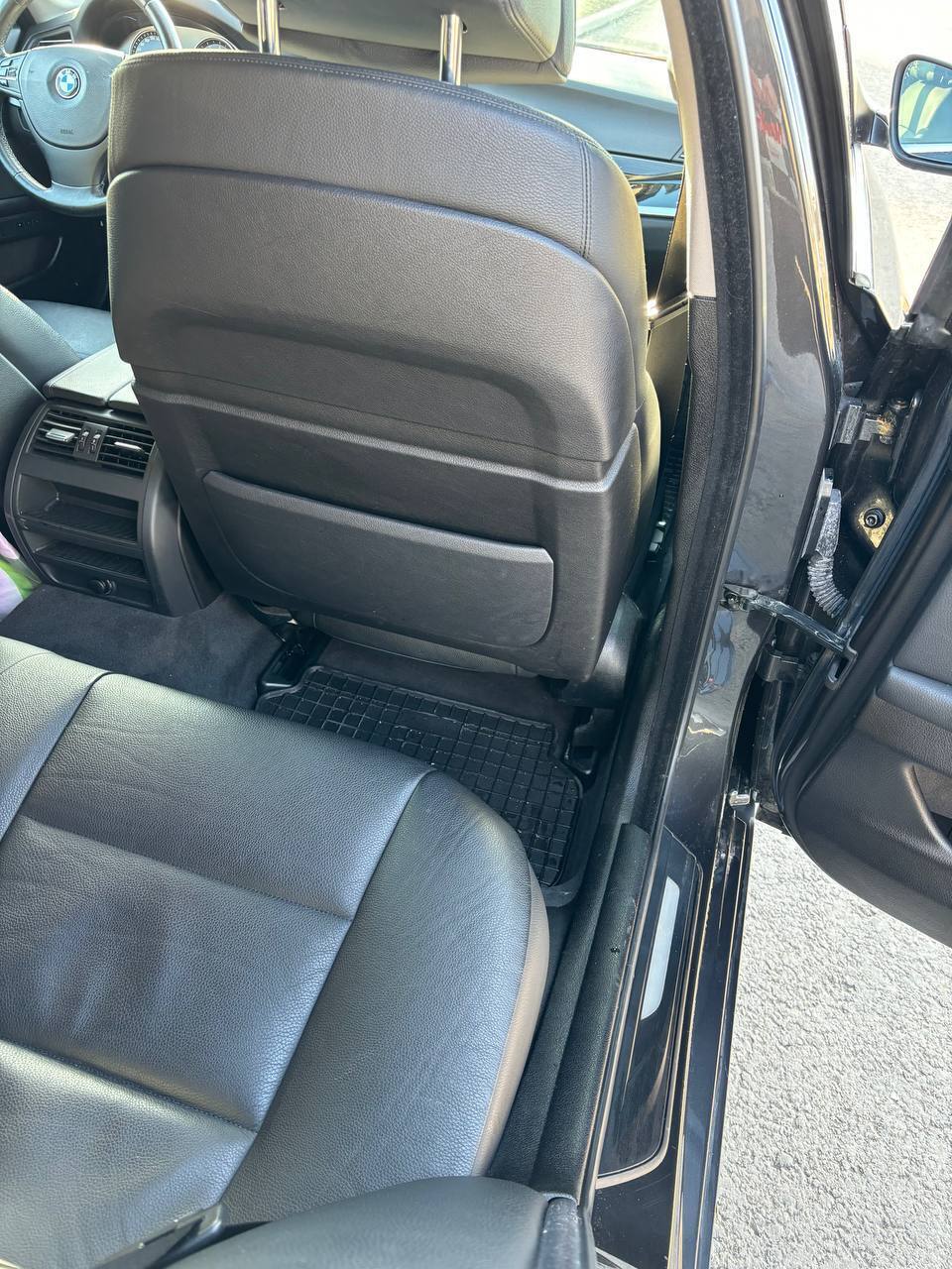 BMW 523 2011, photo 2/8
