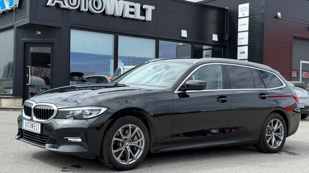 BMW 330 2021, photo 4/32