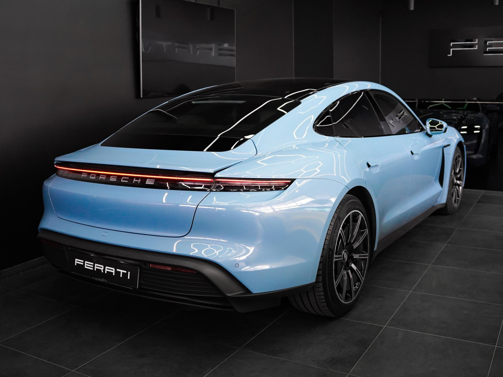 Porsche Taycan 2021, photo 3/10