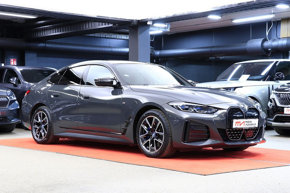 BMW i4, 2023, 125 kW, электричество, автомат, полный привод