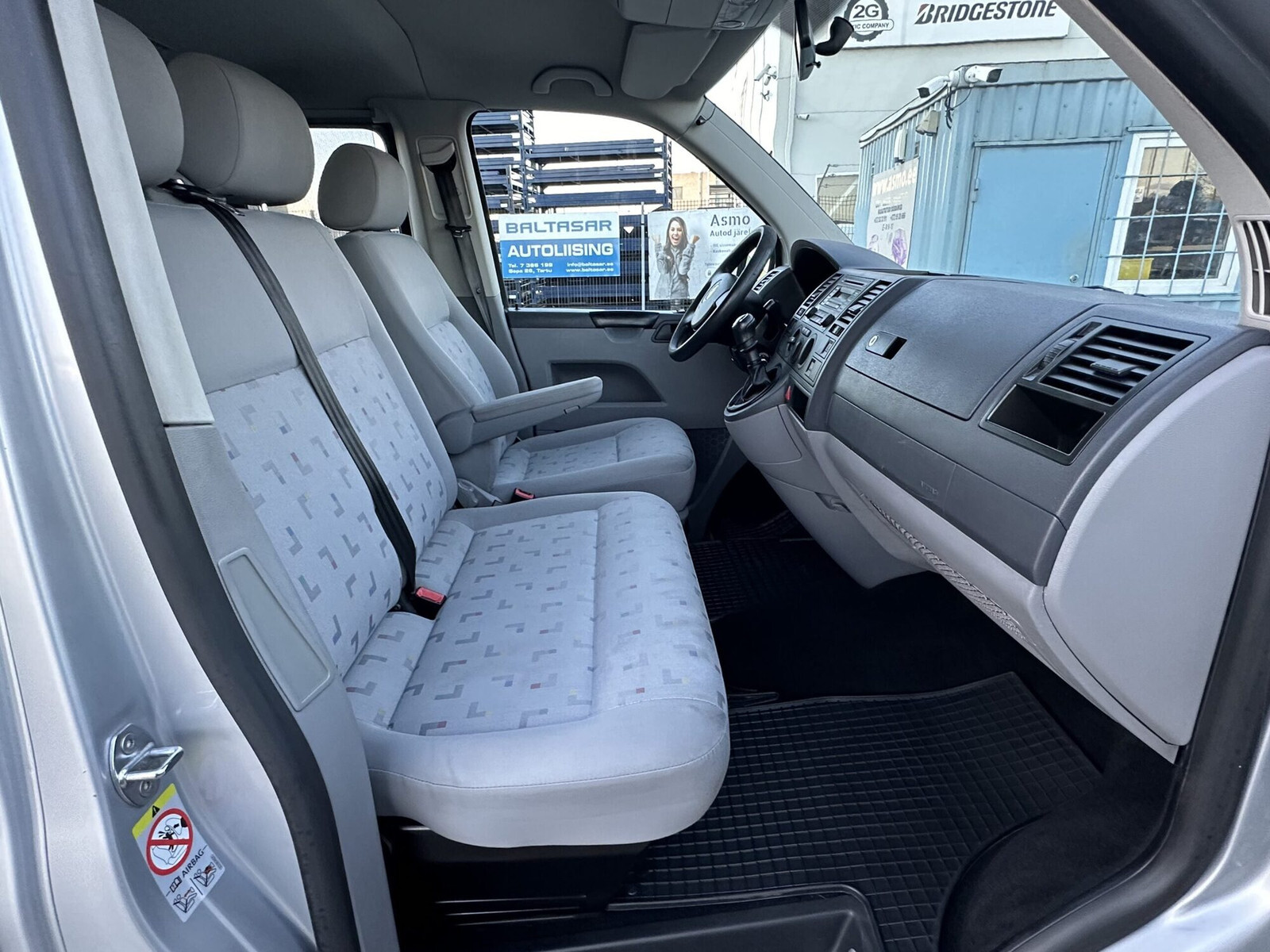 Volkswagen Caravelle 2007, photo 6/15