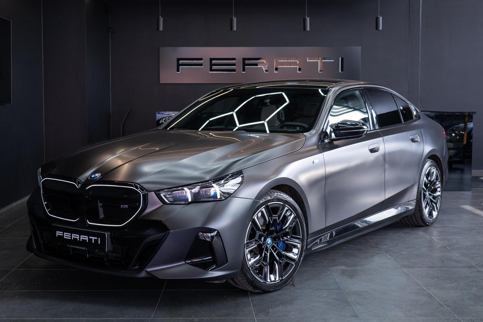 BMW i5, 2023, 127 kW, electric, automatic, four-wheel drive