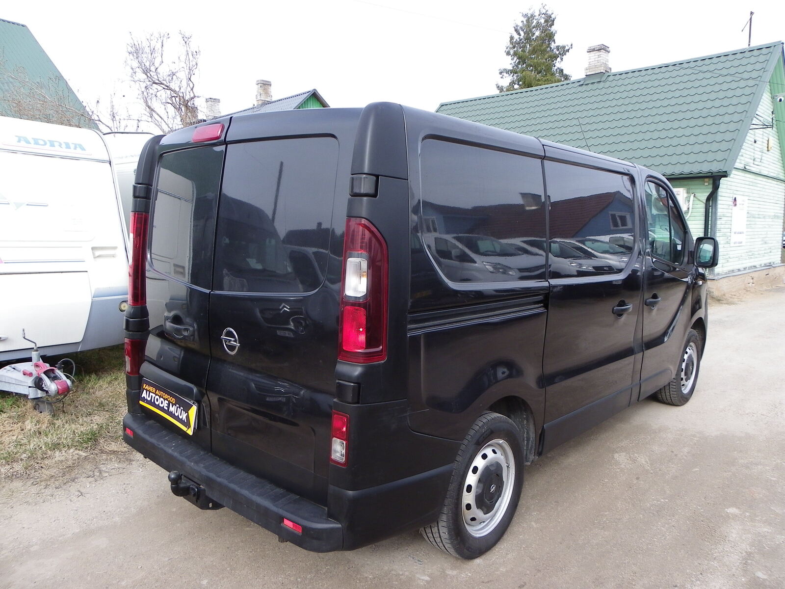 Opel Vivaro 2015, kuva 5/17