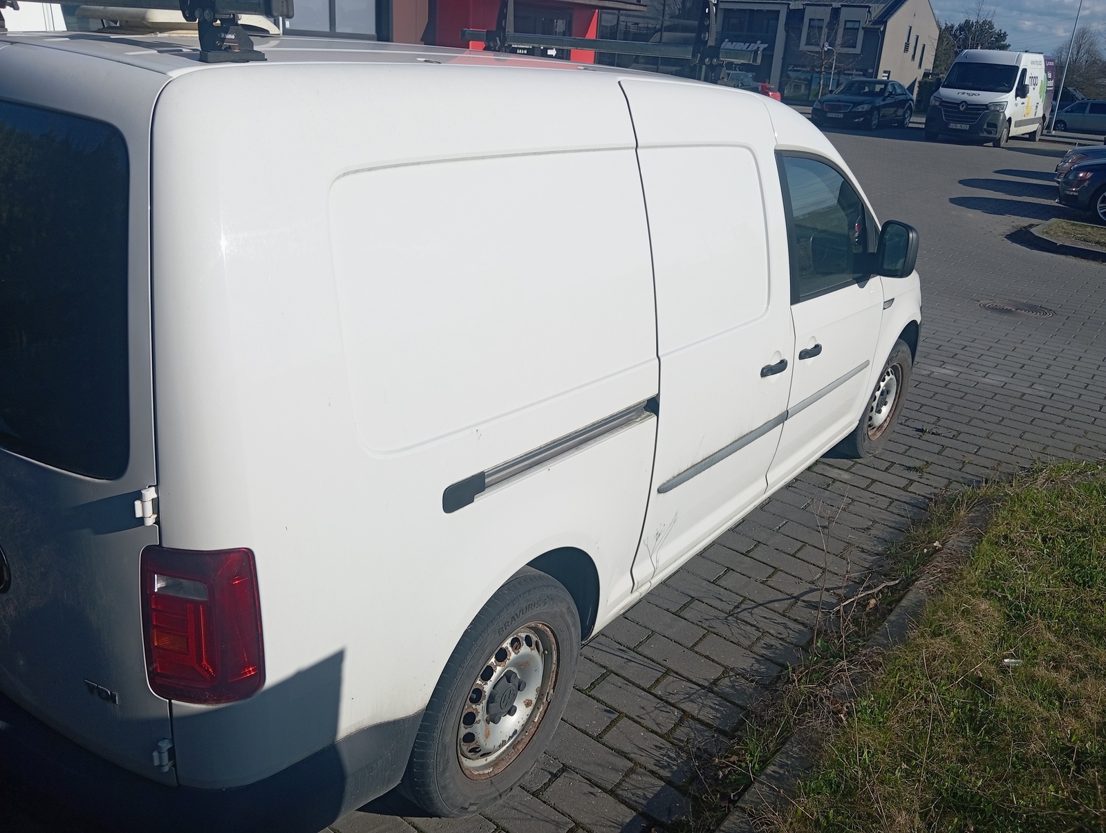 Volkswagen Caddy 2017, kuva 2/6
