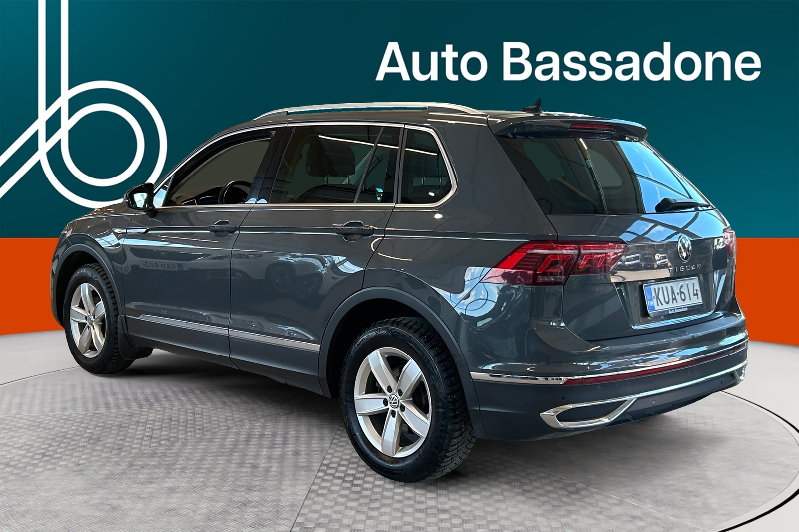 Volkswagen Tiguan 2021, photo 3/18
