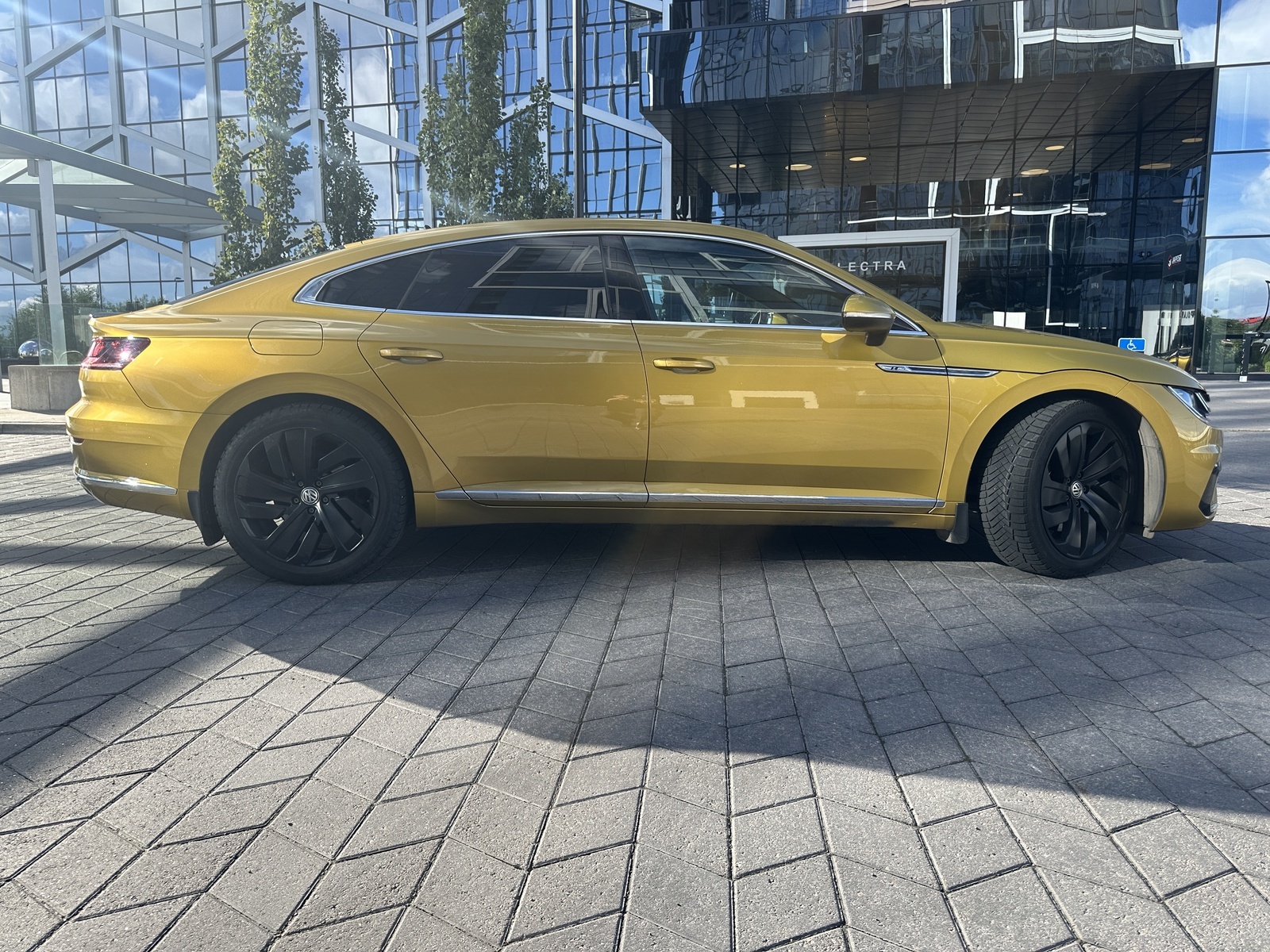 Volkswagen Arteon 2017, photo 7/10
