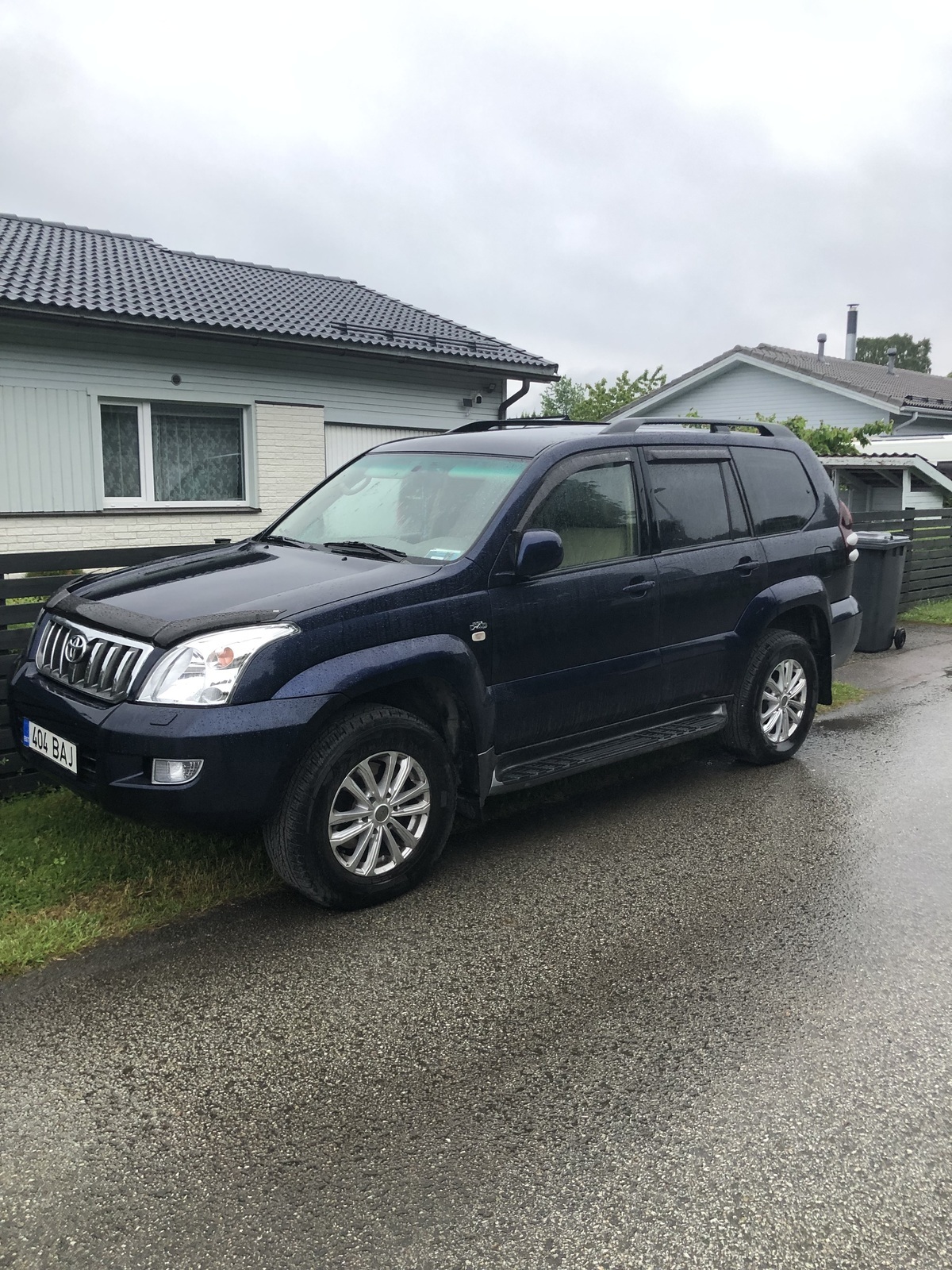 Toyota Land Cruiser, photo 2/3