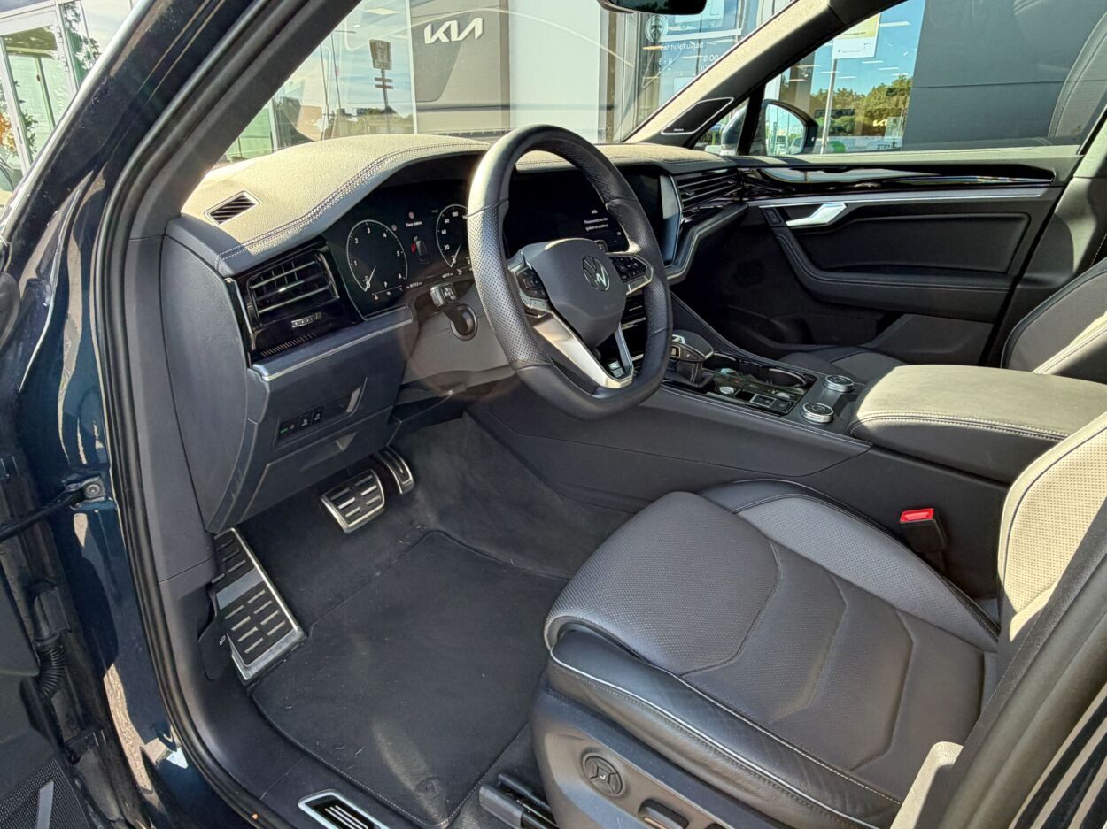 Volkswagen Touareg 2025, photo 7/10