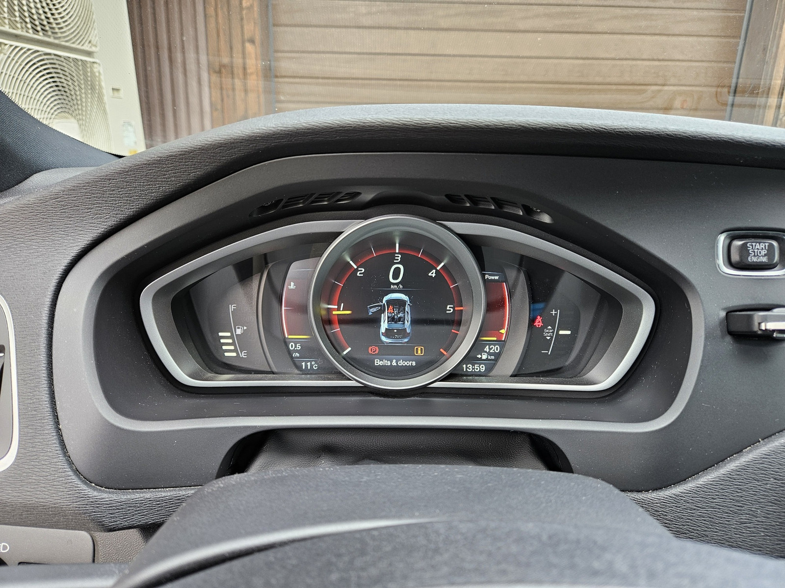 Volvo V40 2015, photo 6/10