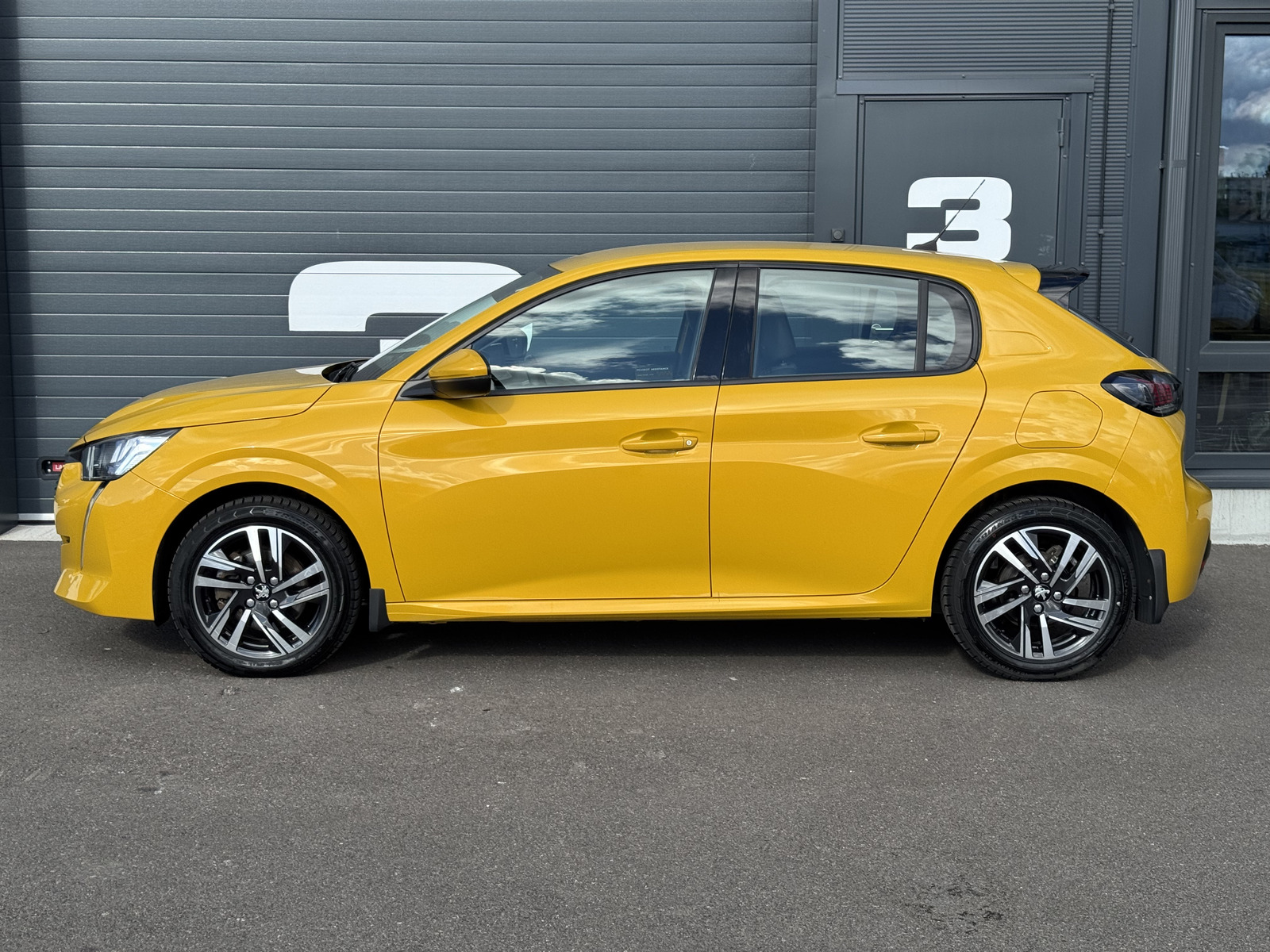 Peugeot 208 2020, photo 7/32