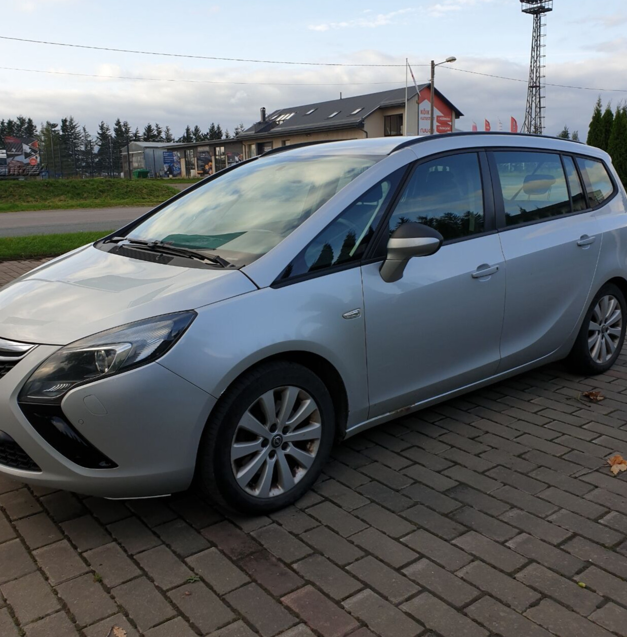 Opel Zafira Tourer 2012, photo 3/12