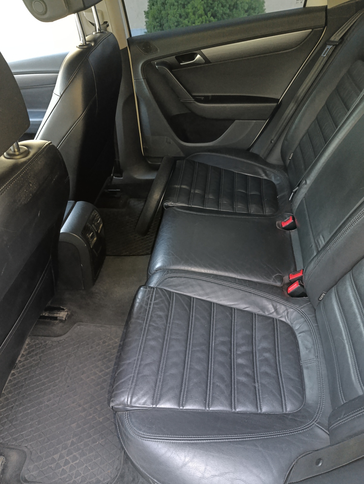Volkswagen Passat 2014, photo 7/11