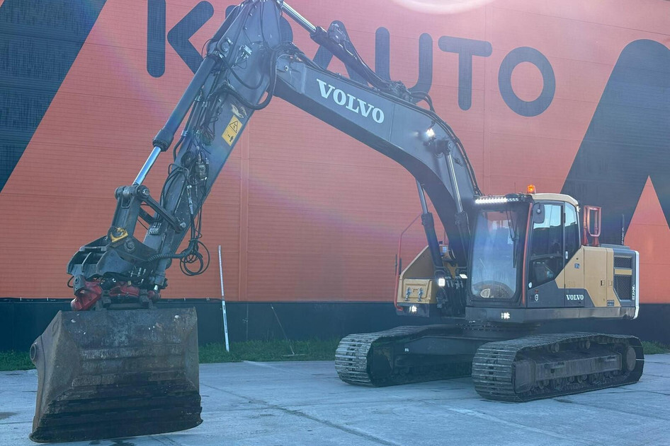 Volvo EC 220 EL, 129 kW, diesel